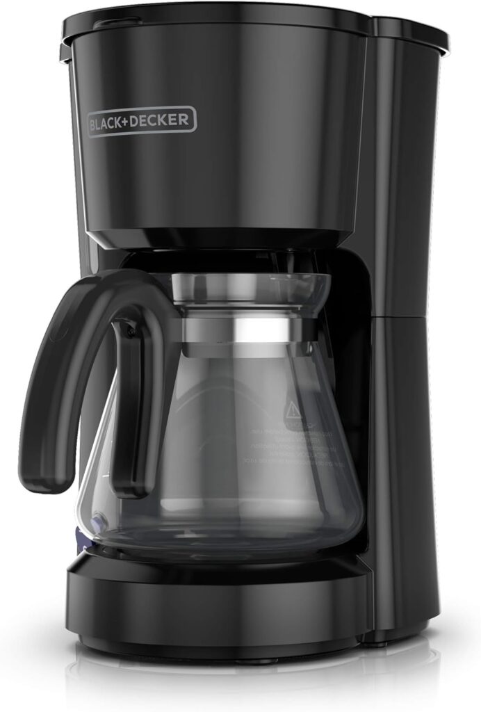 BLACK+DECKER CM0700B 5-Cup Coffee Maker, Compact Design